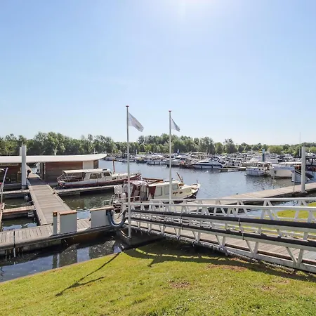 House Boat Martinique Bateau-hôtel
