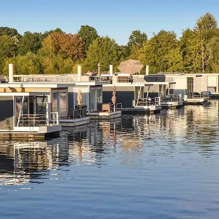 House Boat Martinique Maastricht