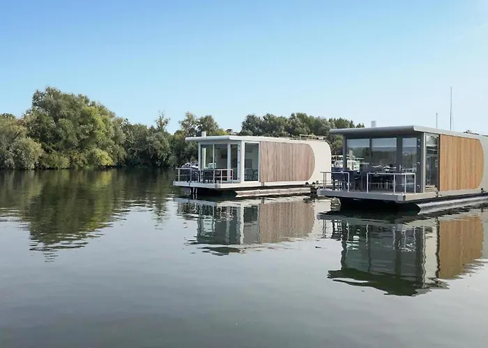House Boat Martinique Hotel en barco Maastricht
