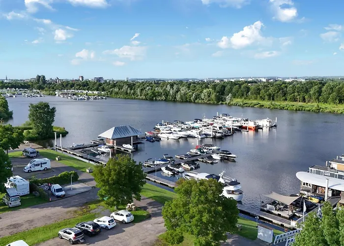 House Boat Martinique 5* ماسترخت